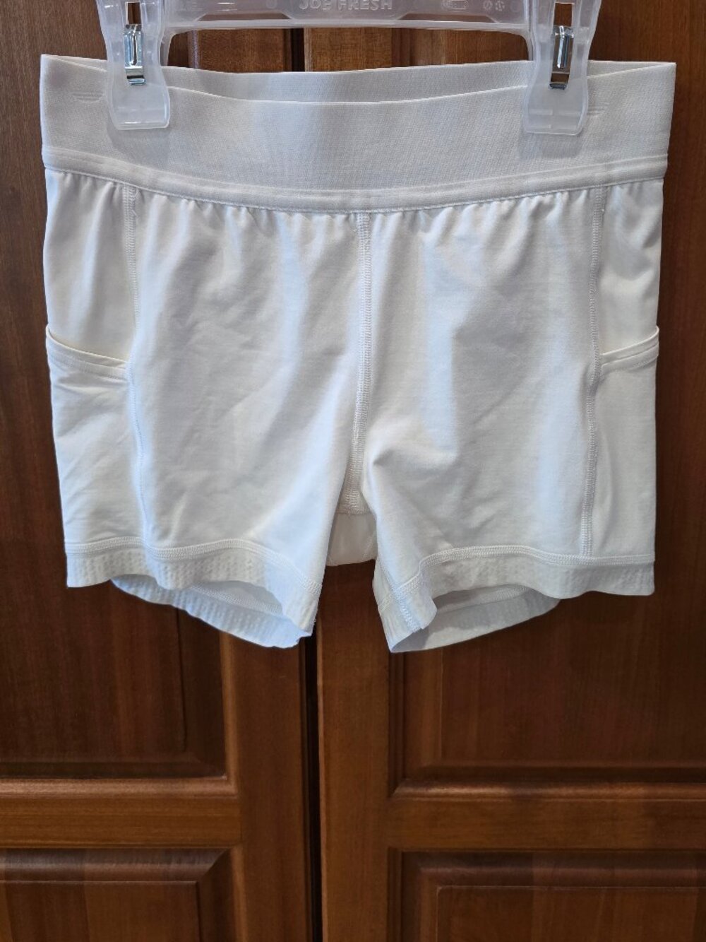 Lululemon shorts size 4 biker shorts white